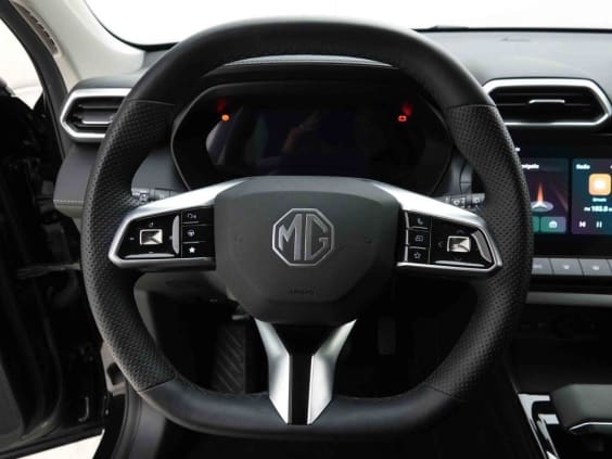MG ZS HYBRID+ 194 LUXURY Noir