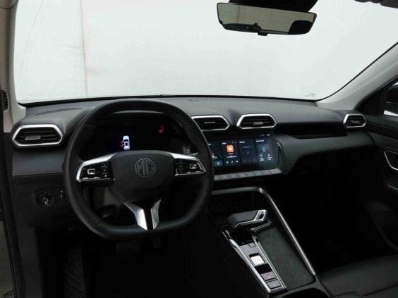 MG ZS HYBRID+ 194 LUXURY Noir