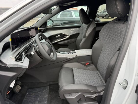Peugeot 5008 Hybrid 145 e-DCS6 Allure Blanc