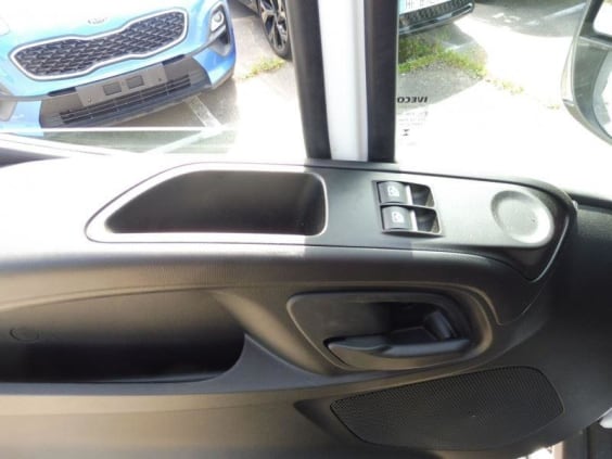 Iveco Daily 35S18 3.0 V16 H2 180CV Blanc