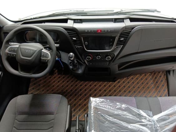 Iveco Daily 35S18 3.0 V16 H2 180CV Blanc
