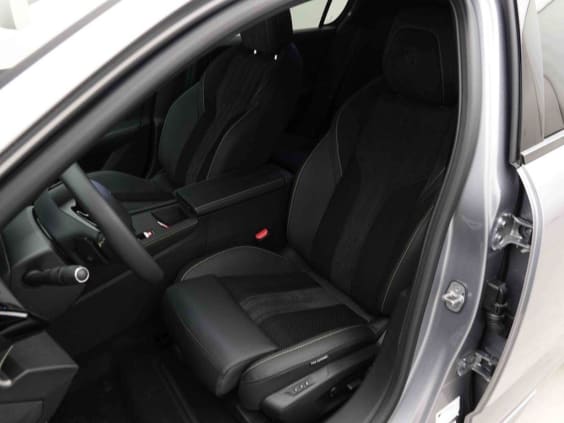 Peugeot 308 Hybrid 145 e-DCS6 GT Argent