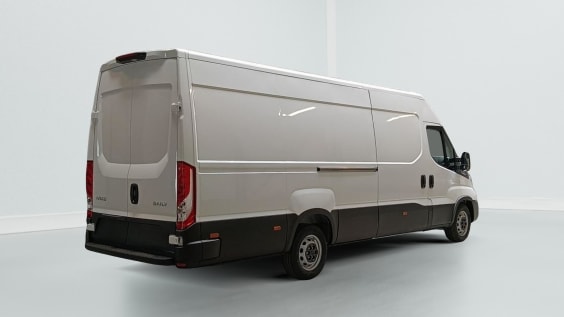 Iveco Daily 35S18 3.0 V16 HI-MATIC H2 180CV Blanc
