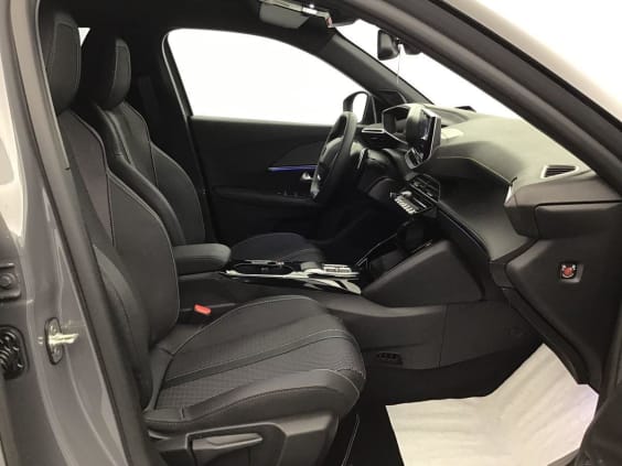 Peugeot 2008 HYBRID 145 Gt  1.2 HYBRID 136 Gris Selenium