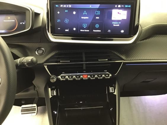 Peugeot 2008 HYBRID 145 Gt  1.2 HYBRID 136 Gris Selenium