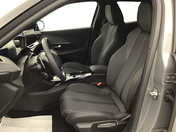 Peugeot 2008 HYBRID 145 Gt  1.2 HYBRID 136 Gris Selenium