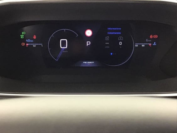 Peugeot 2008 HYBRID 145 Gt  1.2 HYBRID 136 Gris Selenium