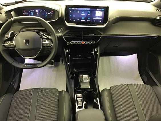 Peugeot 2008 HYBRID 145 Gt  1.2 HYBRID 136 Gris Selenium