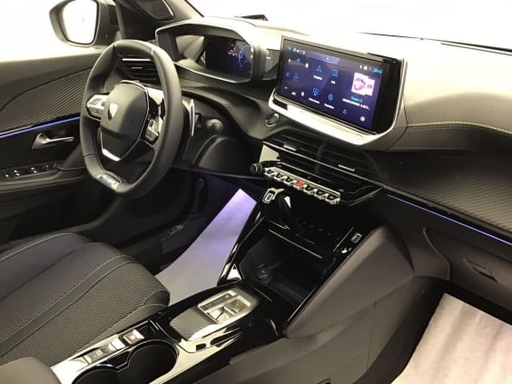Peugeot 2008 HYBRID 145 Gt  1.2 HYBRID 136 Gris Selenium