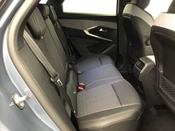 Peugeot 3008 Phase 4 Gt 1.2 HYBRID 145 Bleu Ingaro