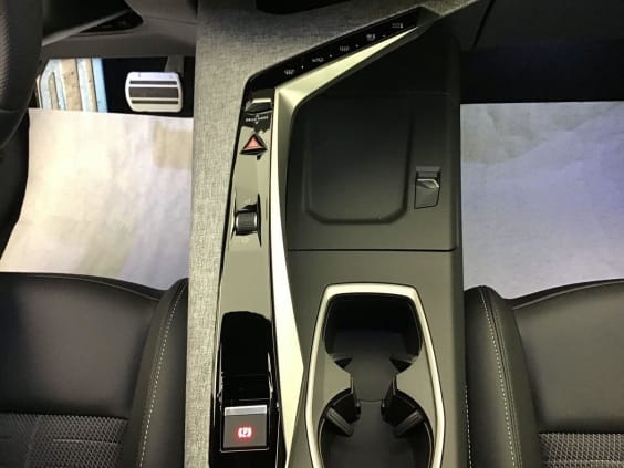 Peugeot 3008 Phase 4 Gt 1.2 HYBRID 145 Bleu Ingaro