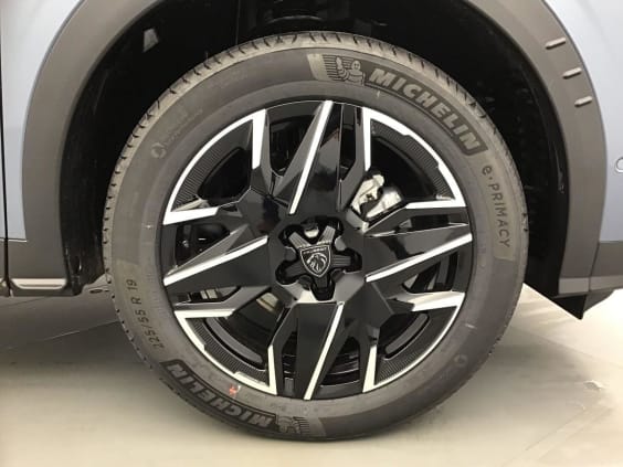 Peugeot 3008 Phase 4 Gt 1.2 HYBRID 145 Bleu Ingaro