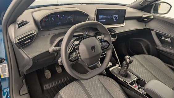 Peugeot 2008 100 S&S BVM6 Allure Bleu Obsession
