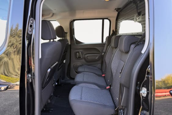Peugeot Rifter STANDARD N1 1.5 BLUEHDI 130 ALLURE EAT8 Noir Perla Nera