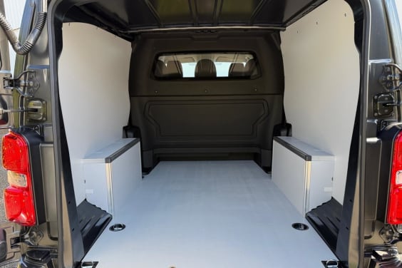 Citroën JUMPY CABINE APPROFONDIE FIXE XL 2.2 DIESEL 180 EAT8 5PL Gris Titane