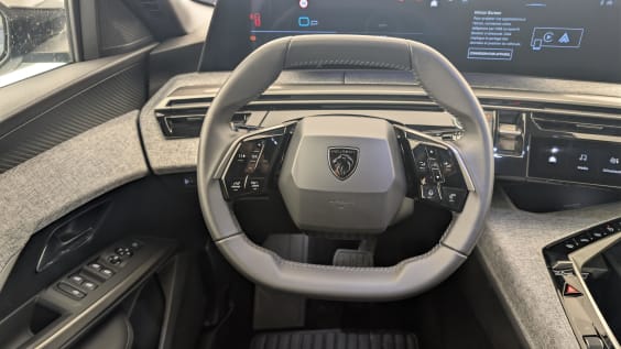 Peugeot 5008 HYBRID 145 CH E-DCS6 ALLURE Bleu Obsession
