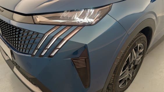 Peugeot 5008 HYBRID 145 CH E-DCS6 ALLURE Bleu Obsession