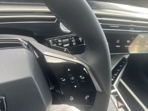Peugeot 5008 Hybrid 145 allure e-dcs6 Noir