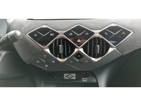 DS DS3 Crossback 1.2i Turbo 130 Performance Line Gris