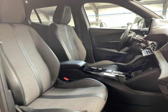 Peugeot 2008 PureTech 130 S&S EAT8 Allure Gris Artense