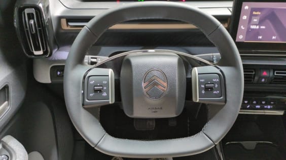 Citroën C3 Aircross Hybride 145 ch Aut Plus Blanc Banquise