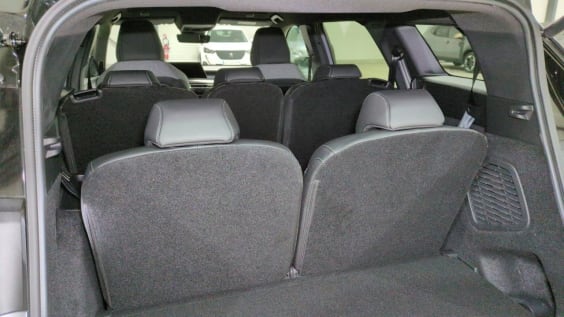 Peugeot 5008 HYBRID 145CH E-DCS6 GT Gris Artense / Toit Noir