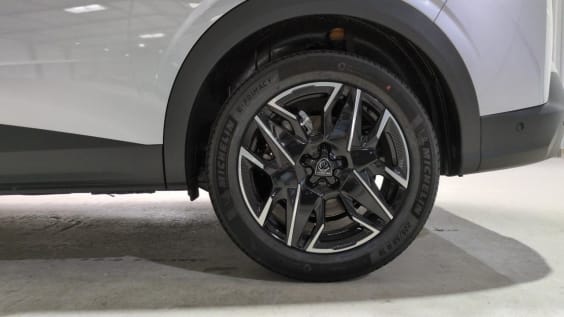 Peugeot 5008 HYBRID 145CH E-DCS6 GT Gris Artense / Toit Noir