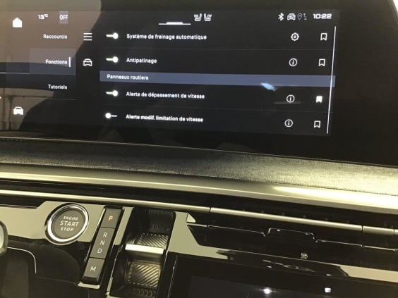 Peugeot 3008 Phase 4 Gt 1.2 HYBRID 145 Noir Perla