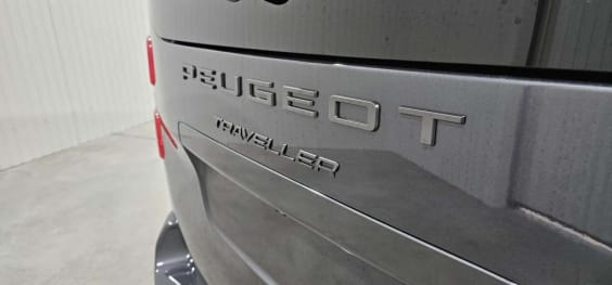 Peugeot Traveller Traveller M 2.2 Diesel 180ch S&S EAT8 Business Gris Titane