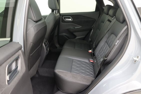 Nissan QASHQAI Tekna Plus 1.3 DIG-T Mild Hybrid 158 hp X-TRONIC Grey