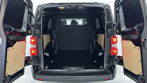 Fiat Scudo ca SCUDO CA XL 2.0 BlueHDi 180ch Pack Premium Connect EAT8 Noir Perla Nera