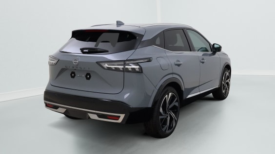 Nissan QASHQAI Tekna Plus 1.3 DIG-T Mild Hybrid 158 hp X-TRONIC Grey