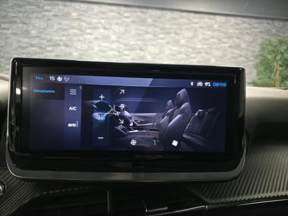 Peugeot 2008 1.2i Hybrid - 136 - BV e-DCS6  II Allure Gris