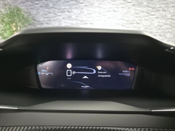 Peugeot 2008 1.2i Hybrid - 136 - BV e-DCS6  II Allure Gris