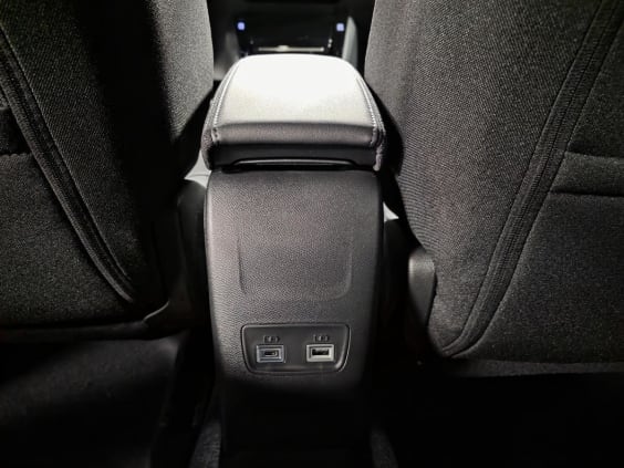 Peugeot 2008 1.2i Hybrid - 136 - BV e-DCS6  II Allure Gris