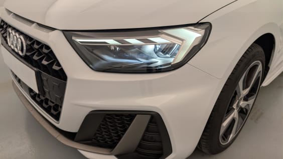 Audi A1 Sportback 30 TFSI 116 ch BVM6 Design Blanc Glacier/ Toit Noir