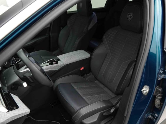 Peugeot 5008 HYBRID 145 AUT GT Bleu