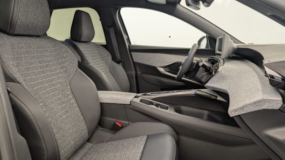 Peugeot 3008 Hybrid 145 e-DCS6 Allure Gris Titane