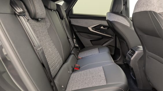 Peugeot 3008 Hybrid 145 e-DCS6 Allure Gris Titane