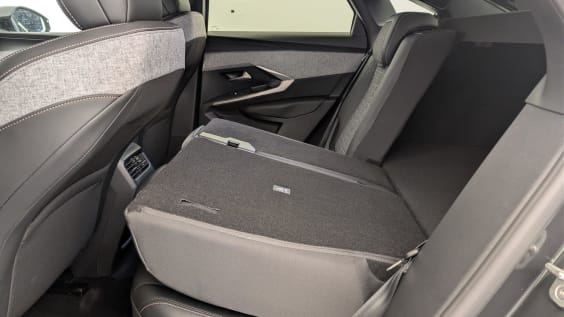 Peugeot 3008 Hybrid 145 e-DCS6 Allure Gris Titane