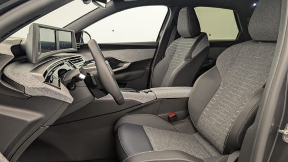 Peugeot 3008 Hybrid 145 e-DCS6 Allure Gris Titane