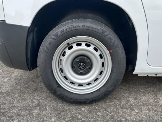 Citroën Berlingo 1.5 BlueHDi S&S 100CH  FOURGON M 650KG 3 PLACES + PACK PREMIUM CONNECT + PLANCHER BOIS Blanc
