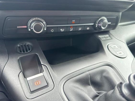 Citroën Berlingo 1.5 BlueHDi S&S 100CH  FOURGON M 650KG 3 PLACES + PACK PREMIUM CONNECT + PLANCHER BOIS Blanc