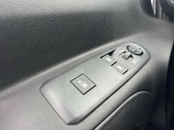 Citroën Berlingo 1.5 BlueHDi S&S 100CH  FOURGON M 650KG 3 PLACES + PACK PREMIUM CONNECT + PLANCHER BOIS Blanc