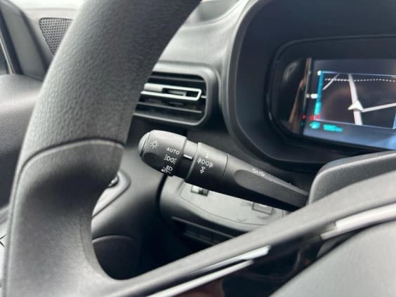 Citroën Berlingo 1.5 BlueHDi S&S 100CH  FOURGON M 650KG 3 PLACES + PACK PREMIUM CONNECT + PLANCHER BOIS Blanc