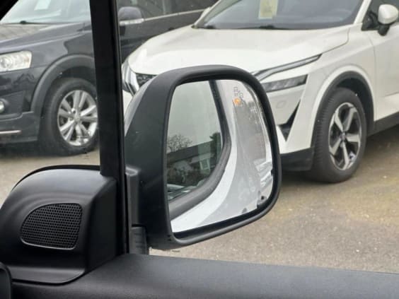 Citroën Berlingo 1.5 BlueHDi S&S 100CH  FOURGON M 650KG 3 PLACES + PACK PREMIUM CONNECT + PLANCHER BOIS Blanc