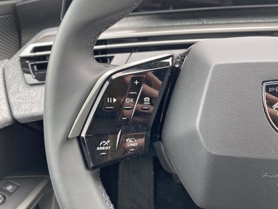 Peugeot 3008 1.2 hybrid 145 allure e-dcs6 Bleu