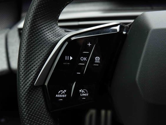 Peugeot 5008 HYBRID 145 AUT GT Bleu