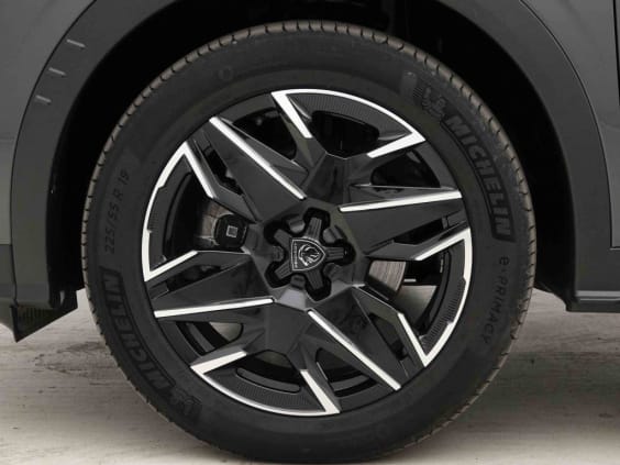 Peugeot 5008 HYBRID 145 AUT GT Gris