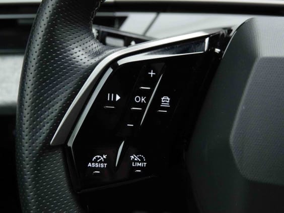Peugeot 5008 HYBRID 145 AUT GT Gris